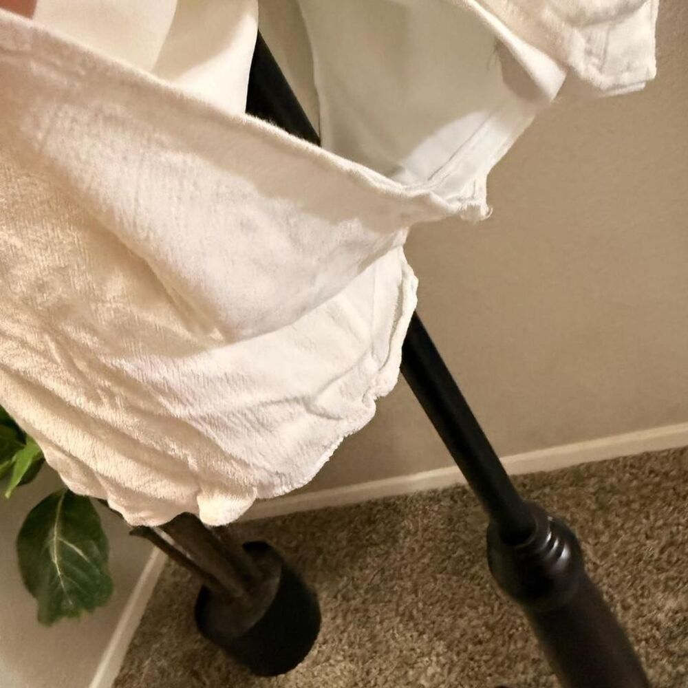 White romper - XL - Picture 2 of 4